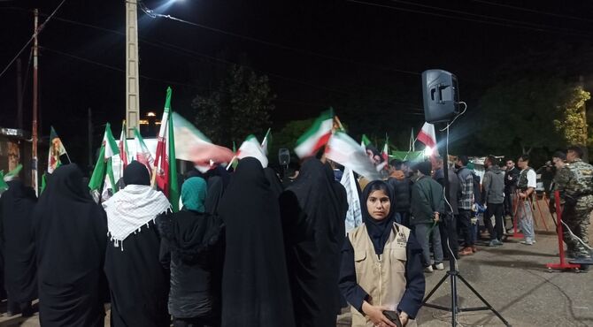 حسینیه شهدای شهر بار شاهد عاشقان در خیابان