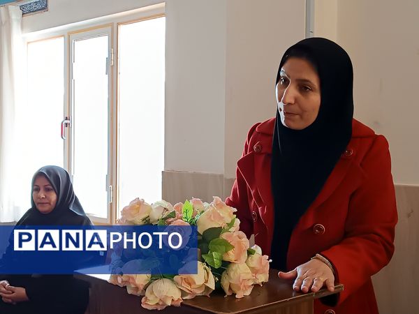 برگزاری جلسه آموزش خانواده در دبیرستان دخترانه نور اردبیل