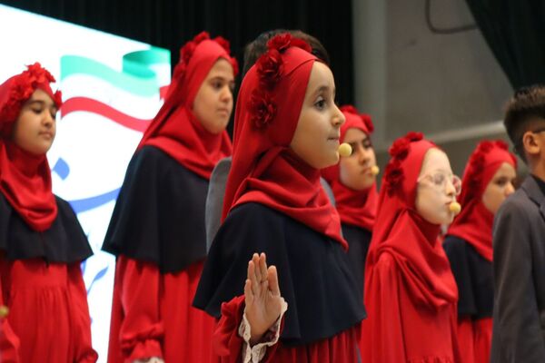 تجلیل از طلایه‌داران برتر تعلیم و تربیت ، آیین تقدیر از معلمین نمونه شهرستان پاکدشت 