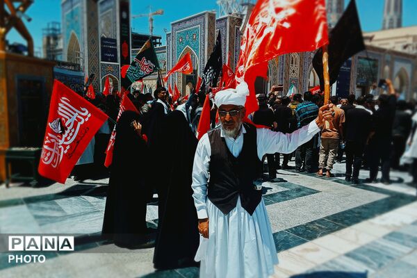 وداع تاریخی با رهبر شهید در مشهدالرضا