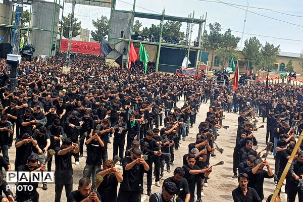 صبح و شب تاسوعا؛ تجلی شور حسینی در حسینیه بزرگ جاجرم