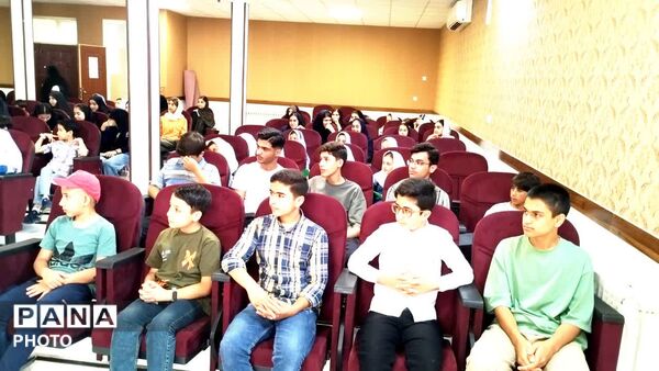آیین تجلیل از منتخبین کشوری، استانی و منطقه ای طرح و برنامه های حوزه  آموزش  کلات