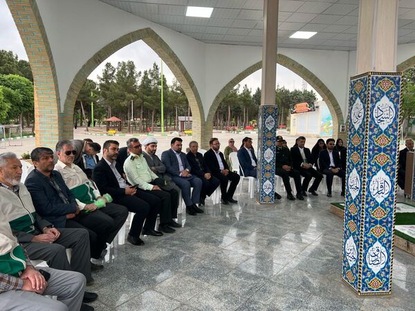 خادمین امام رضا(ع) با شهدا بیعت کردند 