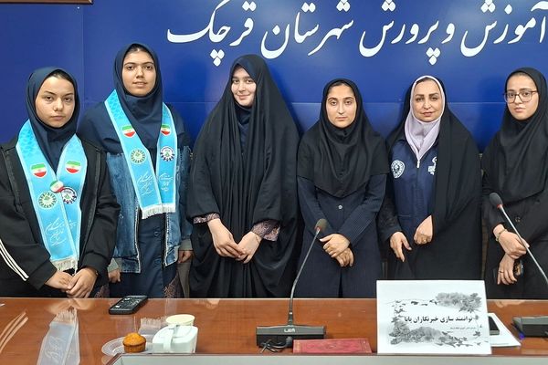 جلسه هم‌افزایی و توانمندسازی دانش‌آموزان جدیدالورود خبرگزاری پانا قرچک