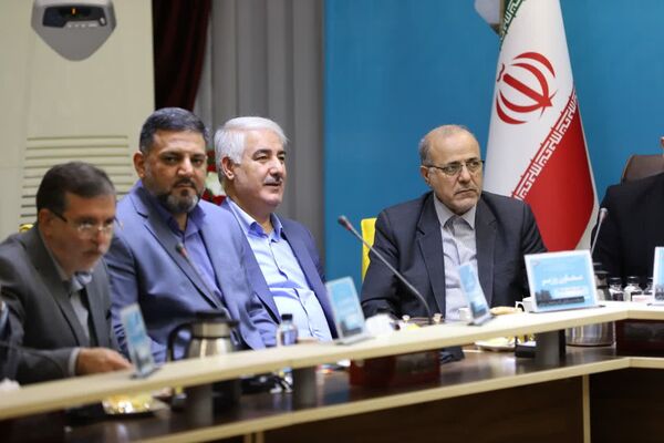 نشست مشترک کمیسیون آموزش، تحقیقات و فناوری مجلس با وزیر آموزش و پرورش 
