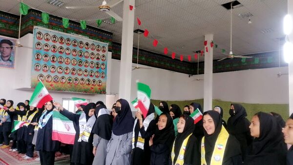 جشن روز دانش آموز دختران دبیرستان حضرت فاطمه و حضرت رقیه در مهدیه شهر بار نیشابور 