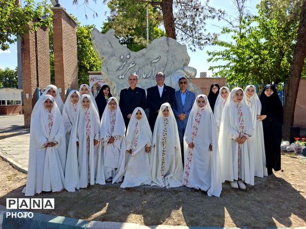 طنین اندازی سرود دختران میقات در مقتل شهید آرمان علی وردی