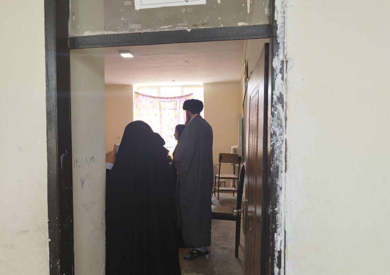 کارگاه آسیب‌شناسی موارد خاص در دبیرستان شهید مصطفی خمینی شیروان
