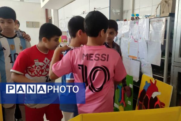 نمایشگاه آثار طرح جابر بن حیان در آموزشگاه معارف ۶ ناحیه ۳شیراز 