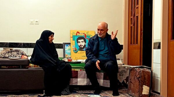 تکریم و بزرگداشت مادر و همسر شهید نورانی توسط کادر دبیرستان میثاق
