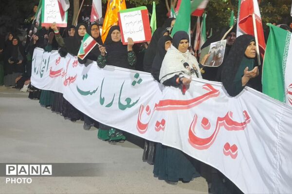 طوفان مردم لردگان در میدان؛ لبیک به ندای ولایت