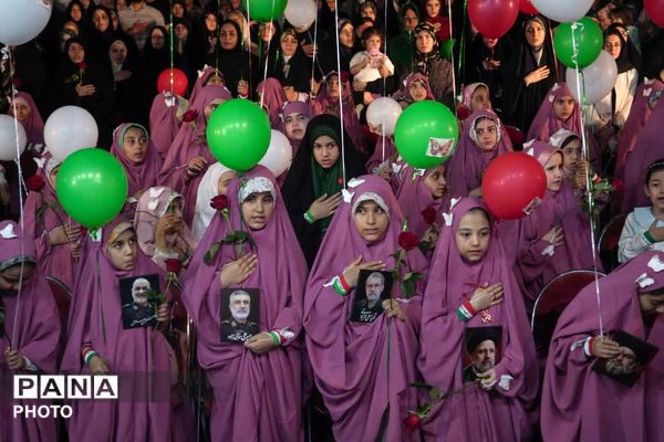 اولین جشن تکلیف دخترانه در تجمعات شبانه