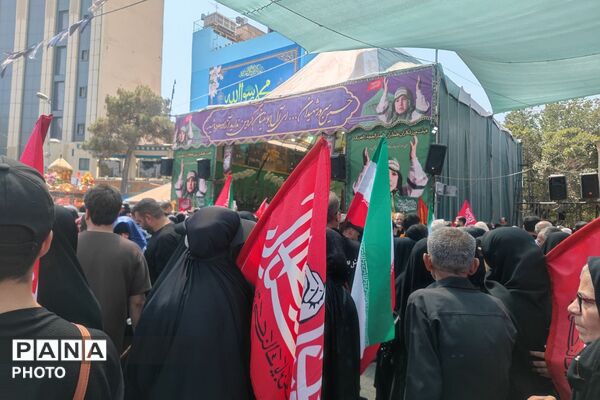 جاماندگان اربعین حسینی در مسیر قبله تهران