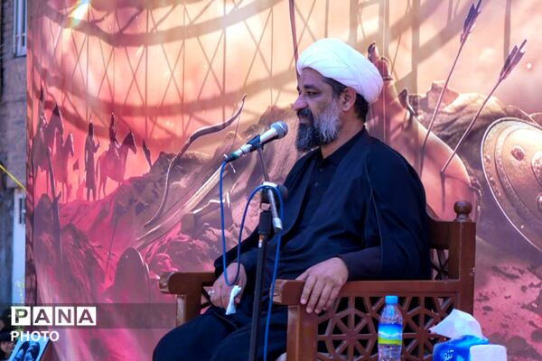 مراسم باشکوه ظهر عاشورا در حسینیه خیمه‌الانتظار مشهد مقدس