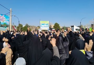 همایش پیاده‌روی خانوادگی در شهر سلامی