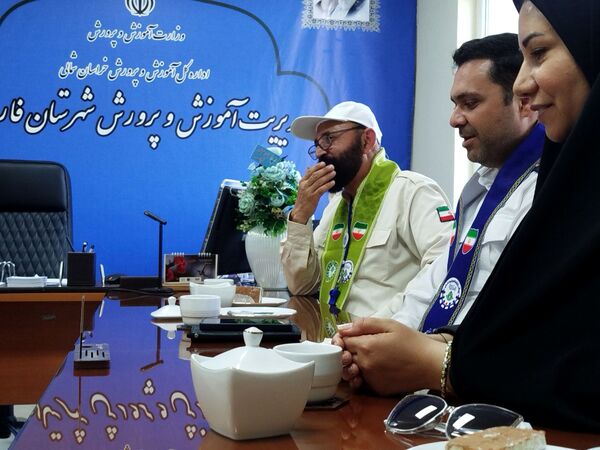 بازدید ارزیاب کشوری سازمان دانش‌آموزی در مدارس تمام پیشتاز شهرستان فاروج