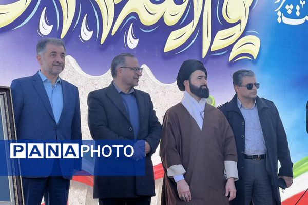 فیروزکوه یکپارچه عشق؛ راهپیمایی ۲۲ بهمن باشکوهترین جلوه وحدت شد
