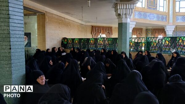 مراسم سوگواری شهادت رهبر انقلاب در مسجد امام علی(ع)