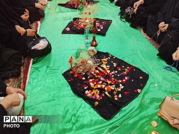 سفره‌داران کوچک میهمانان بزرگ اربعین در شهر جعفریه