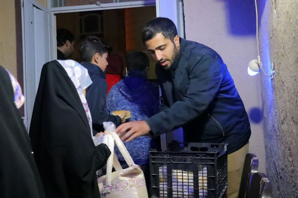 برگزاری جشن روزه اولی‌ها در خانه ایثارنجف‌آباد   