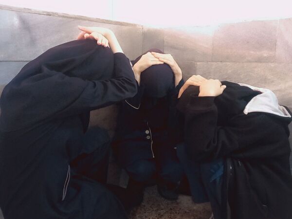 مانور زلزله و ایمنی در مدرسه دخترانه انیس خوش قدم 
