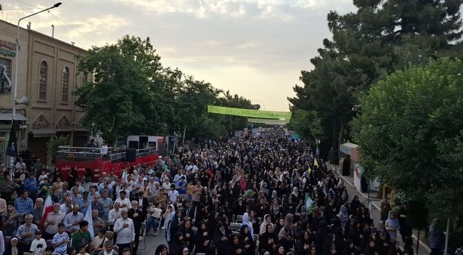 نیشابور رنگ و بوی جشن و همدلی گرفت 