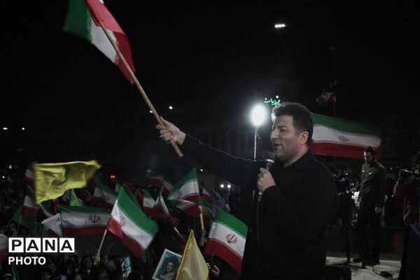 اجتماع بزرگ خانواده معظم شهدا و ایثارگران همراه با مردم در همدان 