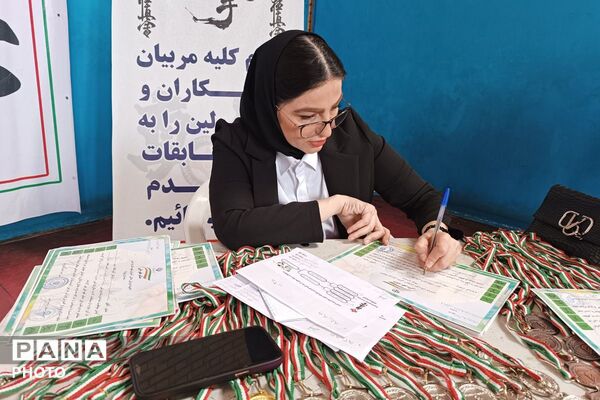 مسابقات کاراته «میدان پویا» ویژه دختران و پسران در سالن سیزده آبان ورامین