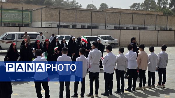 کاروان تجهیزات نوسازی، راهی مدارس اصفهان شد