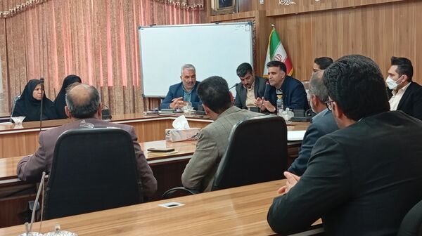 جلسه بررسی عملکرد و کیفیت آموزشی مدارس شهرستان بن با حضور مسئولان استانی