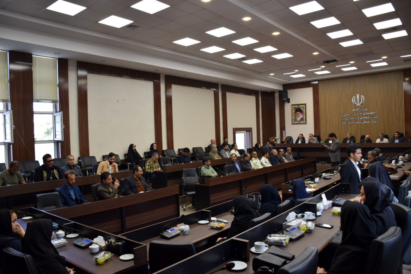 هم‌اندیشی هنرمندان تربت‌حیدریه برای توسعه فرهنگ و هنر شهرستان