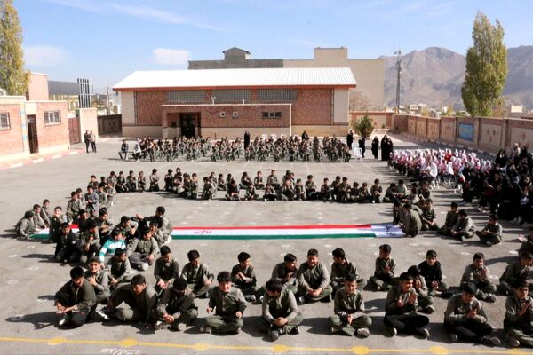  افتتاحیه لیگ جت در دبستان امام رضا (ع) فیروزکوه 