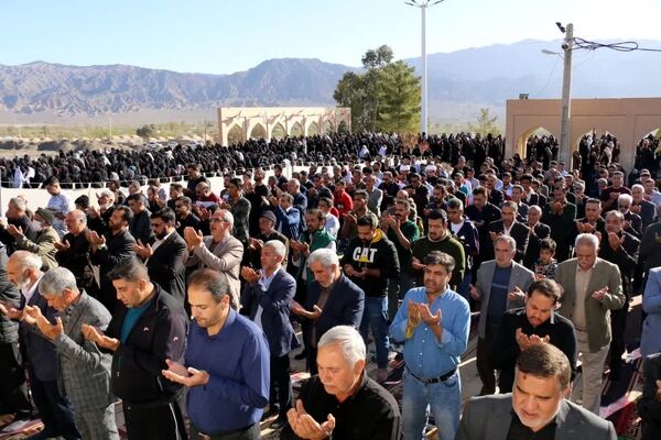 نماز عید فطر در گلباف