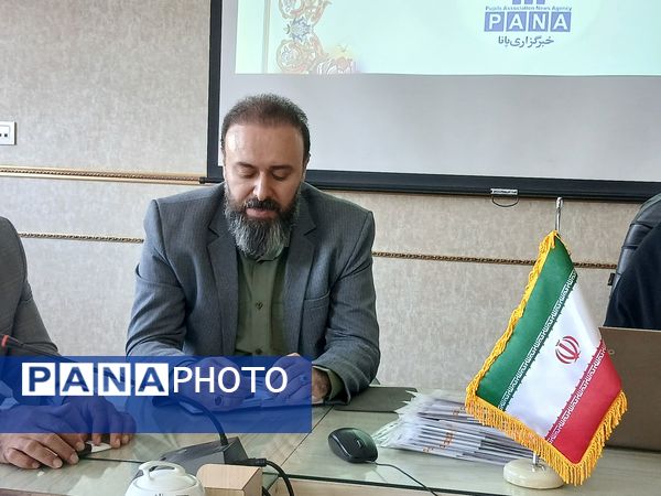 مراسم تجلیل از دانش آموز خبرنگاران پانا ناحیه پنج مشهد 