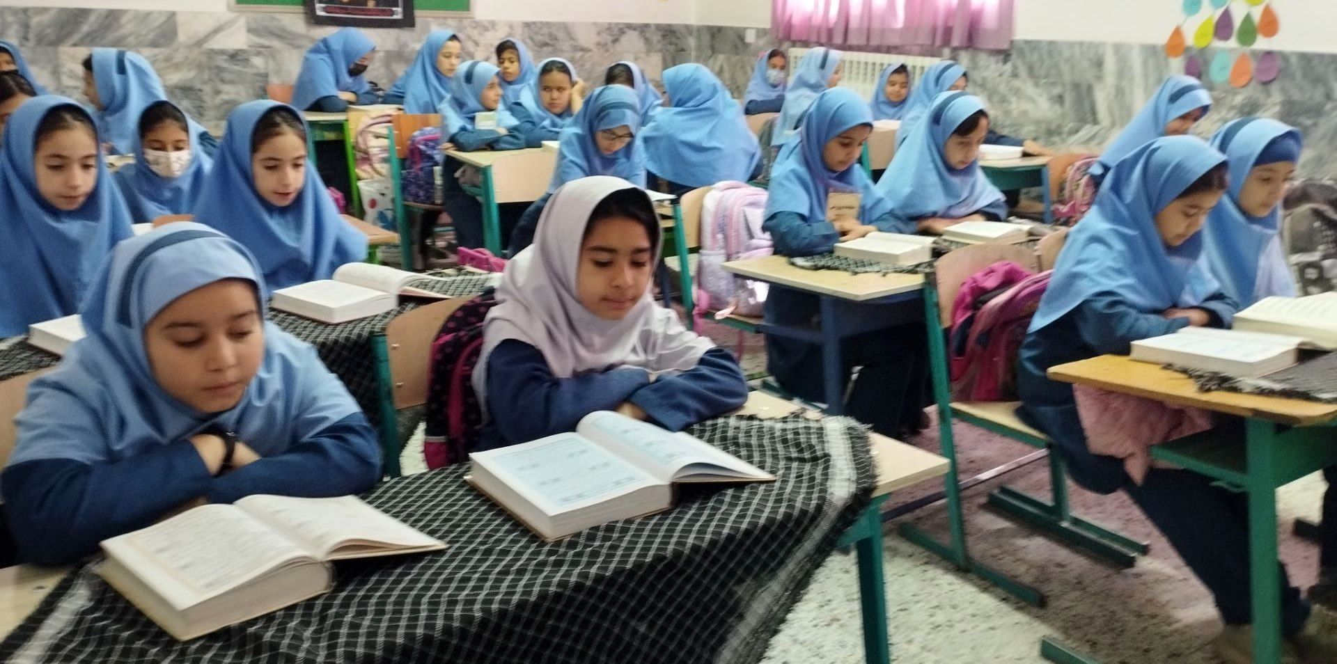 گرامیداشت شهادت سردار دل‌ها در مدرسه فرهنگ خلیل آباد