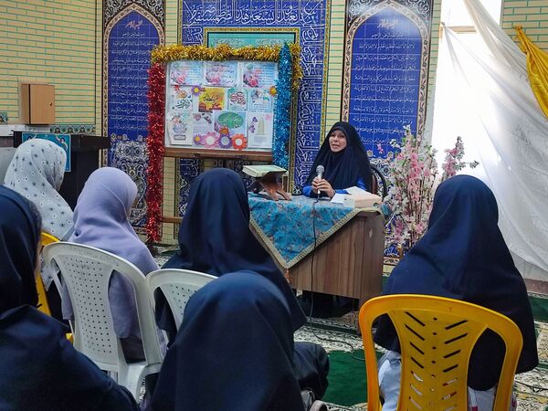 جشن میلاد بانوی صبر و شجاعت در دبیرستان شهید بهشتی