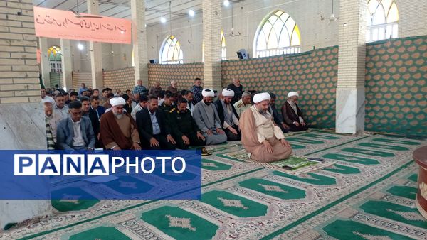 ندای آزادی مردم فلسطین در نماز جمعه این هفته حاجی‌آباد طنین انداز شد