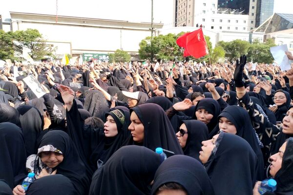 وداع تاریخی مشهدی‌ها با خادم‌الرضا؛ شهید جمهور
