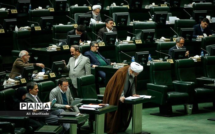 مجلس با تشکیل وزارت بازرگانی مخالفت کرد