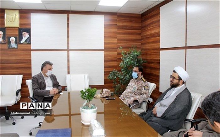 دیدار فرمانده سپاه ناحیه ابوذر با مدیرمنطقه 19