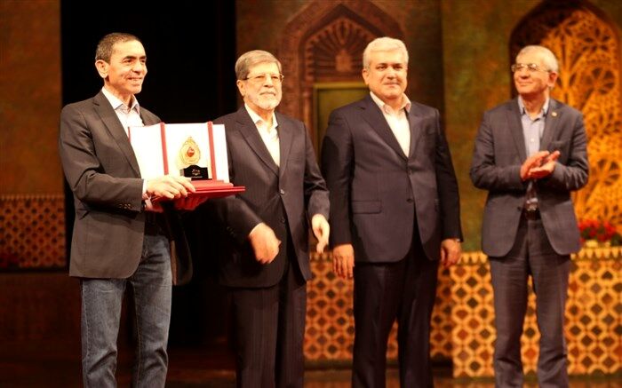 تأیید واکسن کرونا­ی ساخته­ شده از سوی برگزیده جایزه مصطفی(ص)
