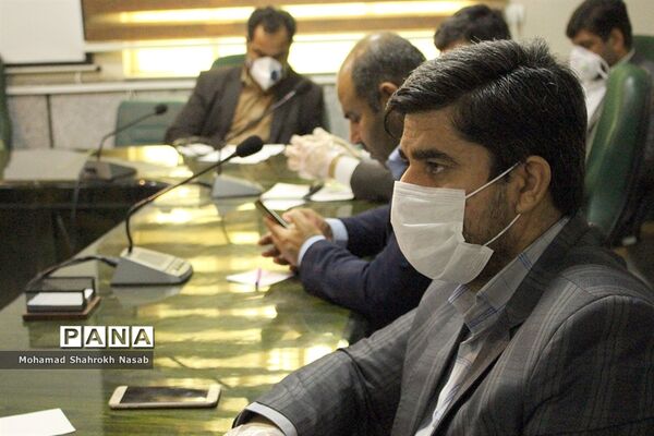 نشست کارگروه ستادطرح ساماندهی و نظارت بر تهیه و توزیع لباس فرم دانش آموزان
