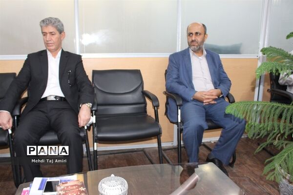 دیدار معاون جدید پرورشی و فرهنگی آموزش و پرورش استان بوشهر با مدیر و کارکنان سازمان دانش‌آموزی استان بوشهر