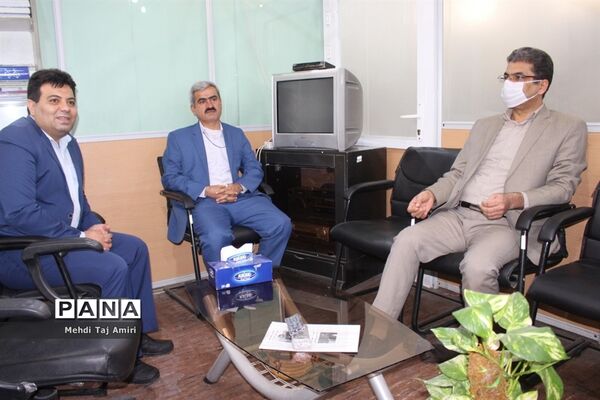 دیدار معاون جدید پرورشی و فرهنگی آموزش و پرورش استان بوشهر با مدیر و کارکنان سازمان دانش‌آموزی استان بوشهر
