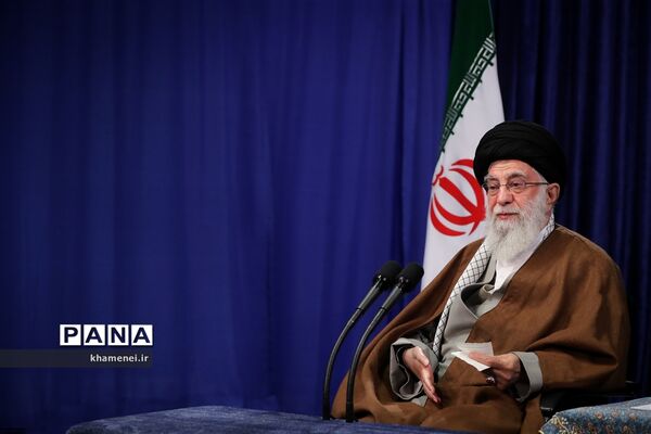ارتباط تصویری ستاد ملی مبارزه با کرونا با رهبر انقلاب