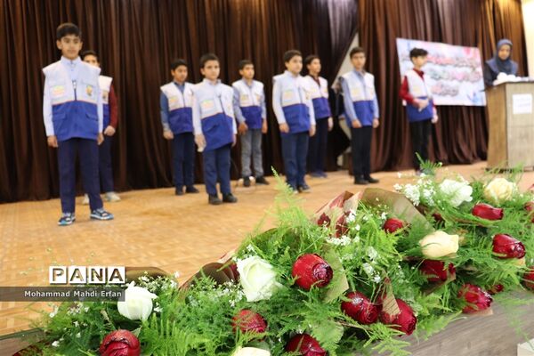 تقدیر از مدافعان سلامت در آباده