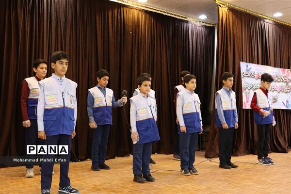 تقدیر از مدافعان سلامت در آباده
