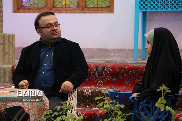 حضورپیشتازان سازمان دانش آموزی خراسان جنوبی دربرنامه زنده تلویزیونی ماه مهربانی
