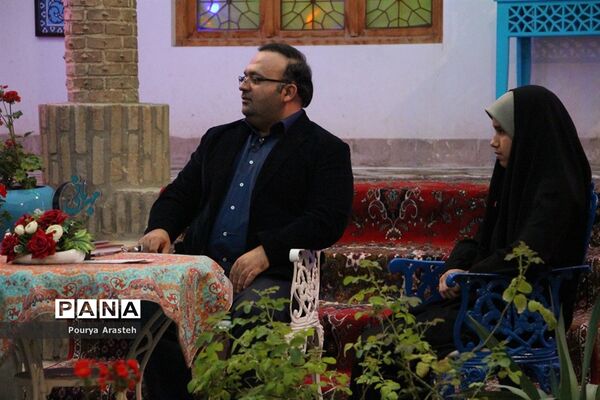 حضورپیشتازان سازمان دانش آموزی خراسان جنوبی دربرنامه زنده تلویزیونی ماه مهربانی