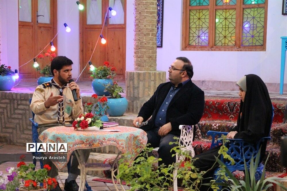 حضورپیشتازان سازمان دانش آموزی خراسان جنوبی دربرنامه زنده تلویزیونی ماه مهربانی